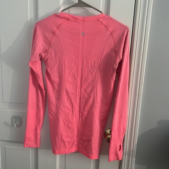 LULULEMON swiftly tech long sleeve - Picture 3 of 3